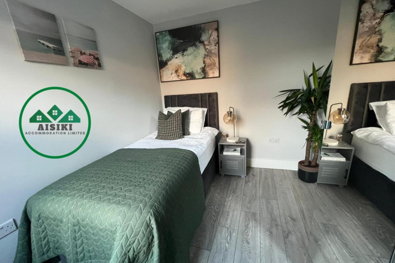 Aisiki Apartments At Stanhope Road, North Finchley, Airconditioned Multiple 2 Or 3-Bedroom, Pet-Friendly Duplex Flats, King Or Twin Beds, Airconditioned & Free Wi-Fi Екстер'єр фото