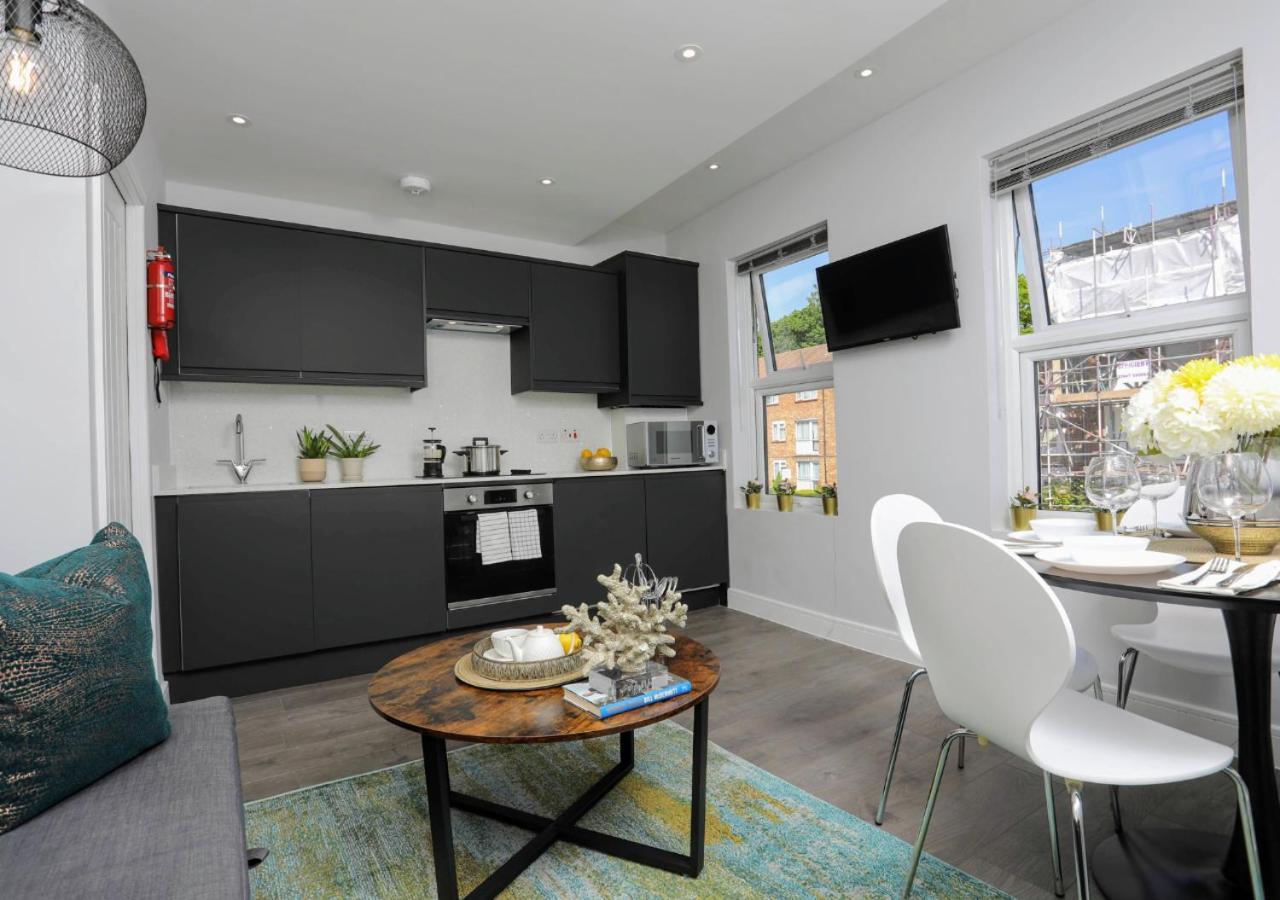 Aisiki Apartments At Stanhope Road, North Finchley, Airconditioned Multiple 2 Or 3-Bedroom, Pet-Friendly Duplex Flats, King Or Twin Beds, Airconditioned & Free Wi-Fi Екстер'єр фото