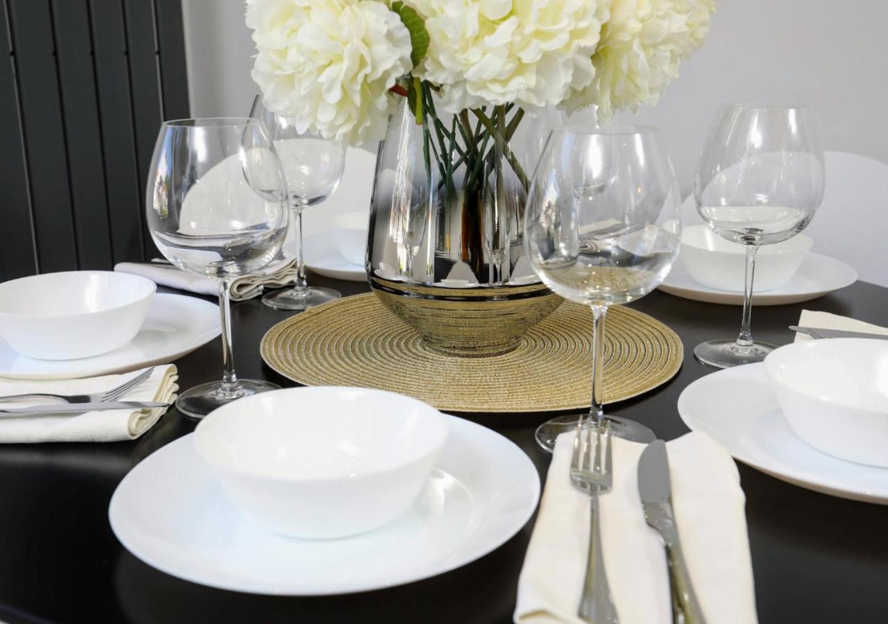 Aisiki Apartments At Stanhope Road, North Finchley, Airconditioned Multiple 2 Or 3-Bedroom, Pet-Friendly Duplex Flats, King Or Twin Beds, Airconditioned & Free Wi-Fi Екстер'єр фото