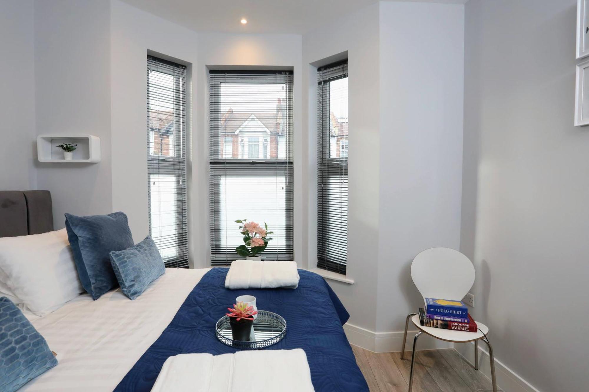 Aisiki Apartments At Stanhope Road, North Finchley, Airconditioned Multiple 2 Or 3-Bedroom, Pet-Friendly Duplex Flats, King Or Twin Beds, Airconditioned & Free Wi-Fi Екстер'єр фото