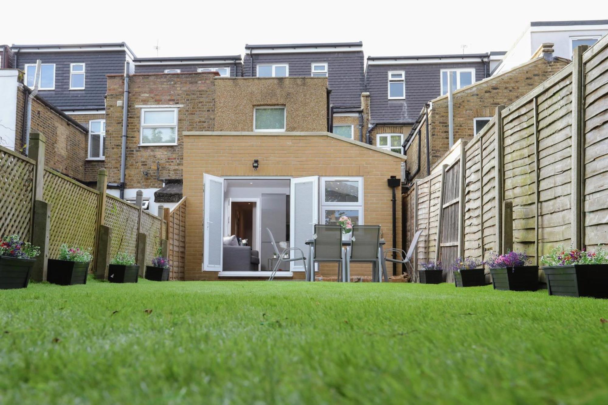 Aisiki Apartments At Stanhope Road, North Finchley, Airconditioned Multiple 2 Or 3-Bedroom, Pet-Friendly Duplex Flats, King Or Twin Beds, Airconditioned & Free Wi-Fi Екстер'єр фото