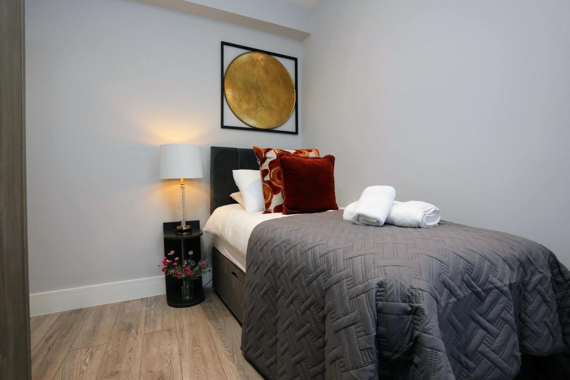 Aisiki Apartments At Stanhope Road, North Finchley, Airconditioned Multiple 2 Or 3-Bedroom, Pet-Friendly Duplex Flats, King Or Twin Beds, Airconditioned & Free Wi-Fi Екстер'єр фото