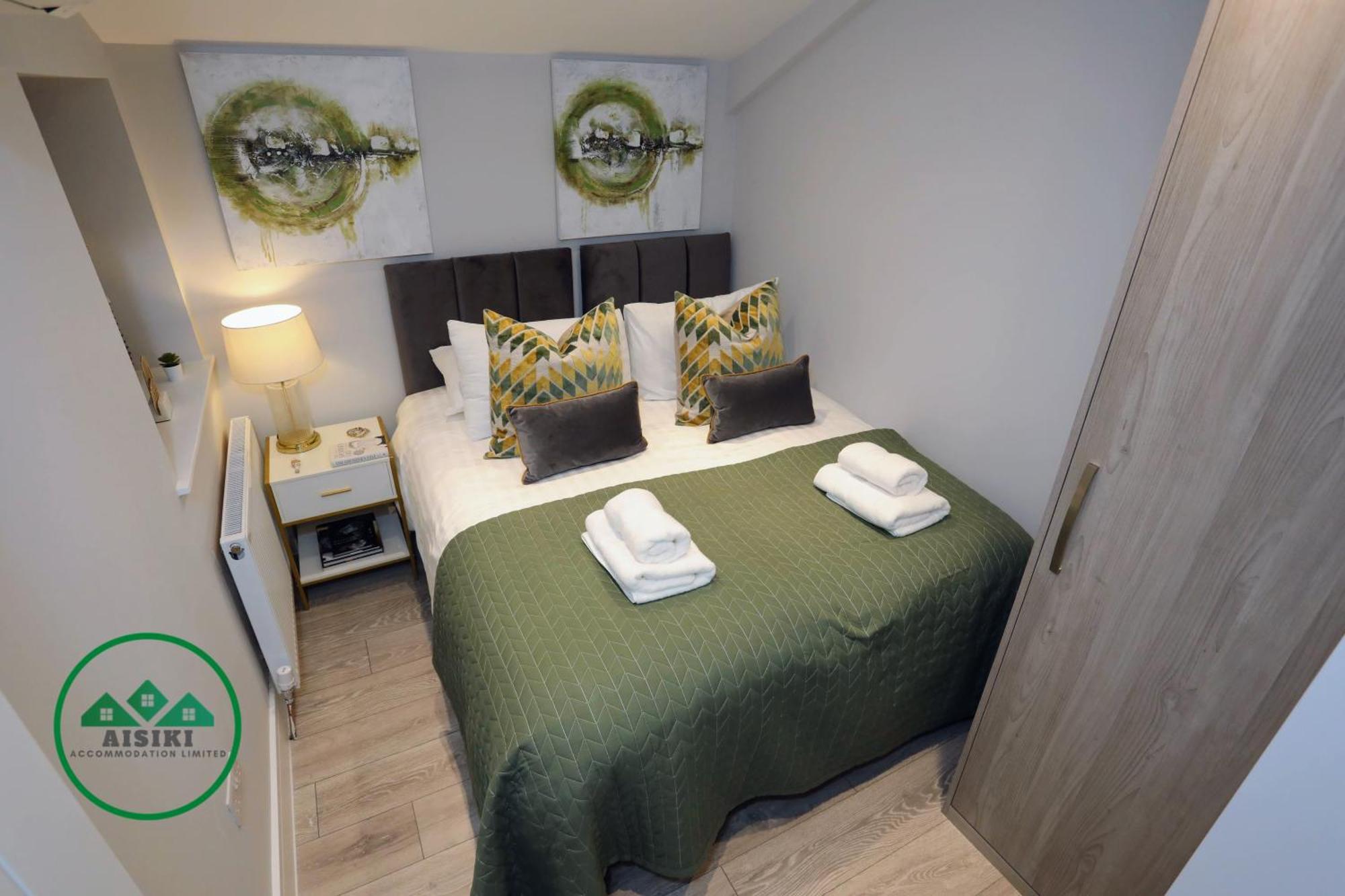 Aisiki Apartments At Stanhope Road, North Finchley, Airconditioned Multiple 2 Or 3-Bedroom, Pet-Friendly Duplex Flats, King Or Twin Beds, Airconditioned & Free Wi-Fi Екстер'єр фото